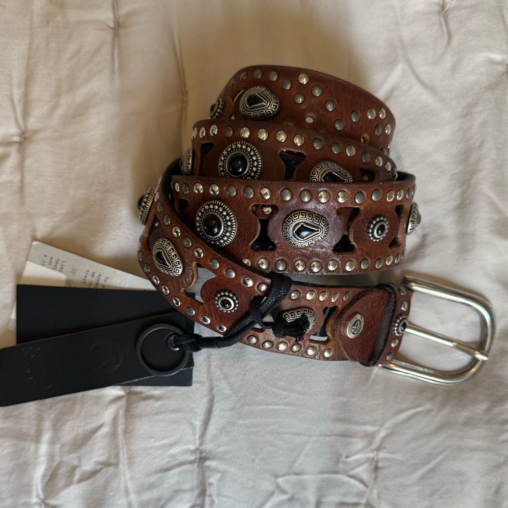 NWT B.Belt